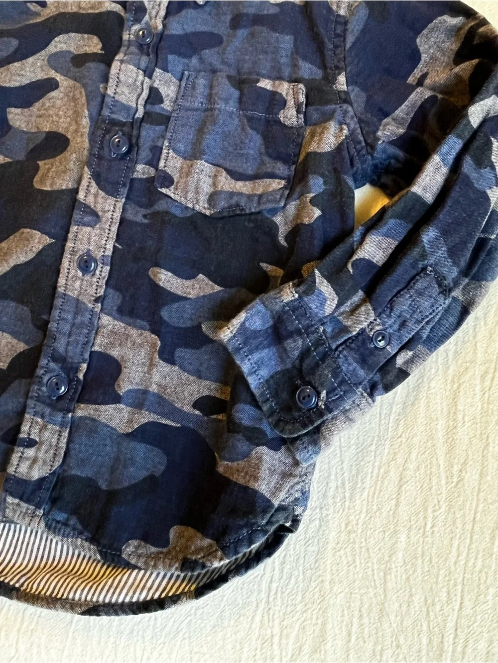 Gap Toddler Boys 3T Blue Camo Cotton Button Down Shirt Long Sleeve Chambray